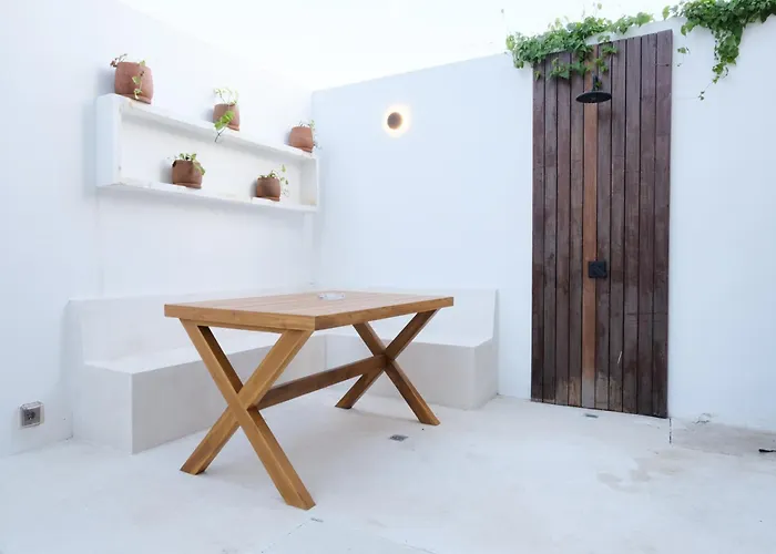 Manresa Berawa - 3 Bedroom In Bali