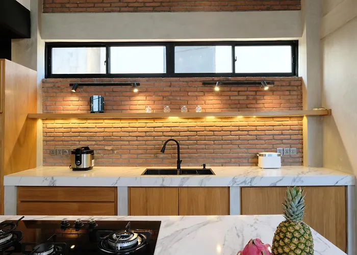 Manresa Berawa - 3 Bedroom In Bali Villa Canggu (Bali)