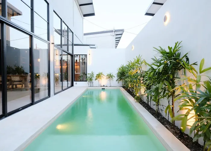 Villa Manresa Berawa - 3 Bedroom In Bali *